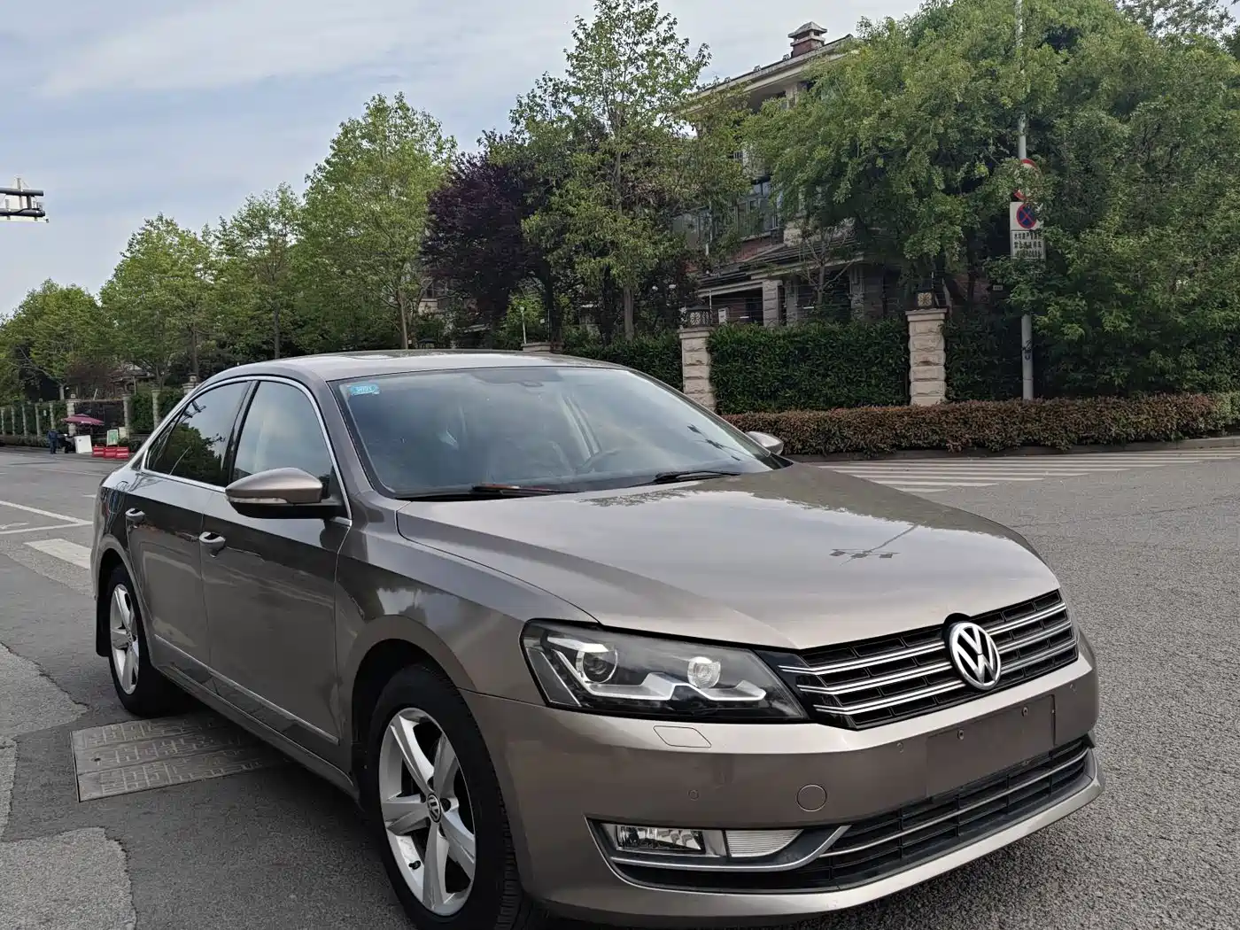 Volkswagen Passat 2013 1.8TSI DSG Yuzun фото 3