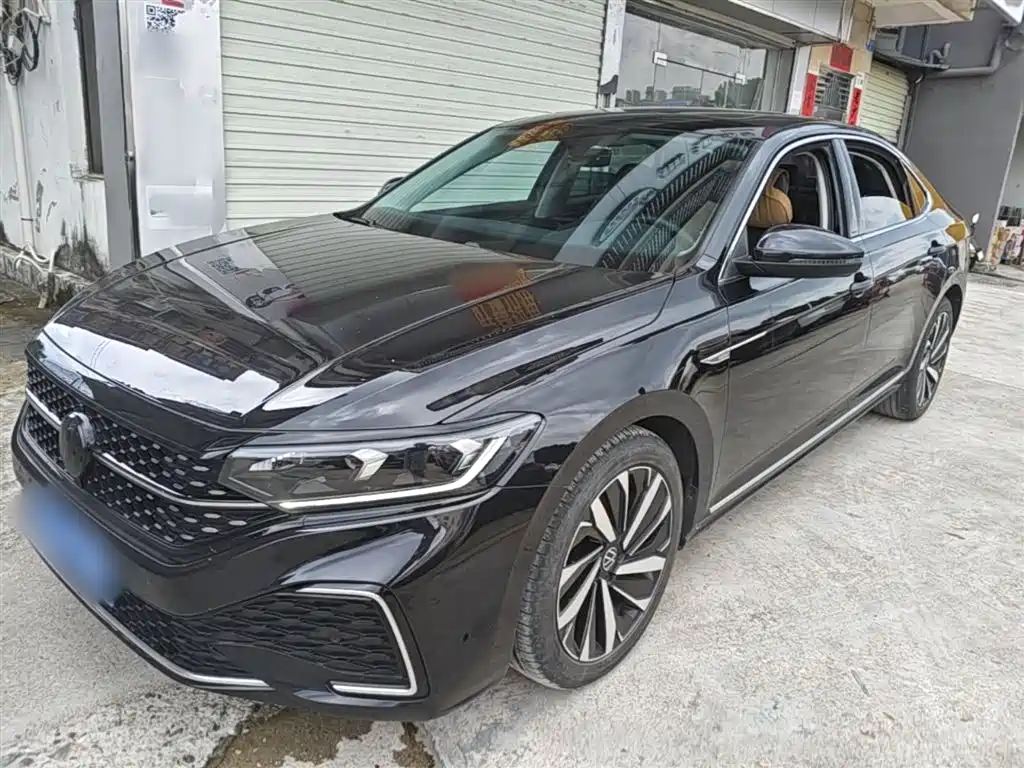 Volkswagen Passat 2022 330TSI Starlight Elite Edition фото 2