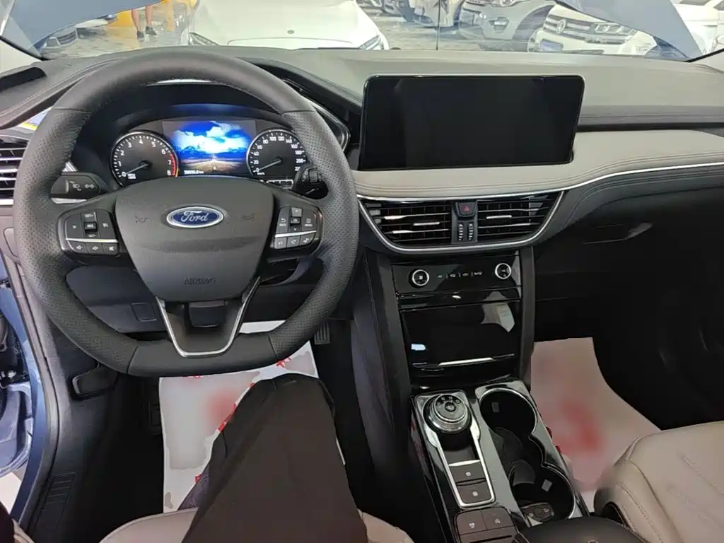 Ford Escape 2023 2020 EcoBoost 245 2WD Leisure Edition
