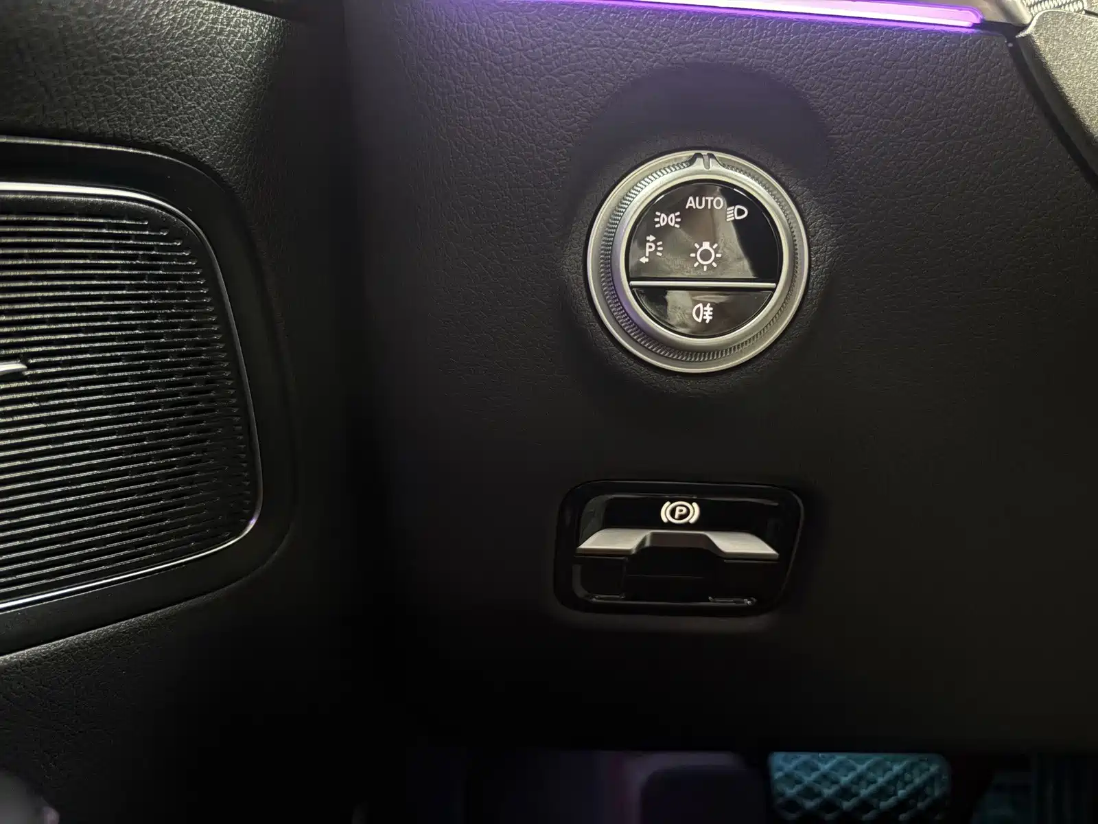 Фото 17 - Mercedes-Benz C-Class