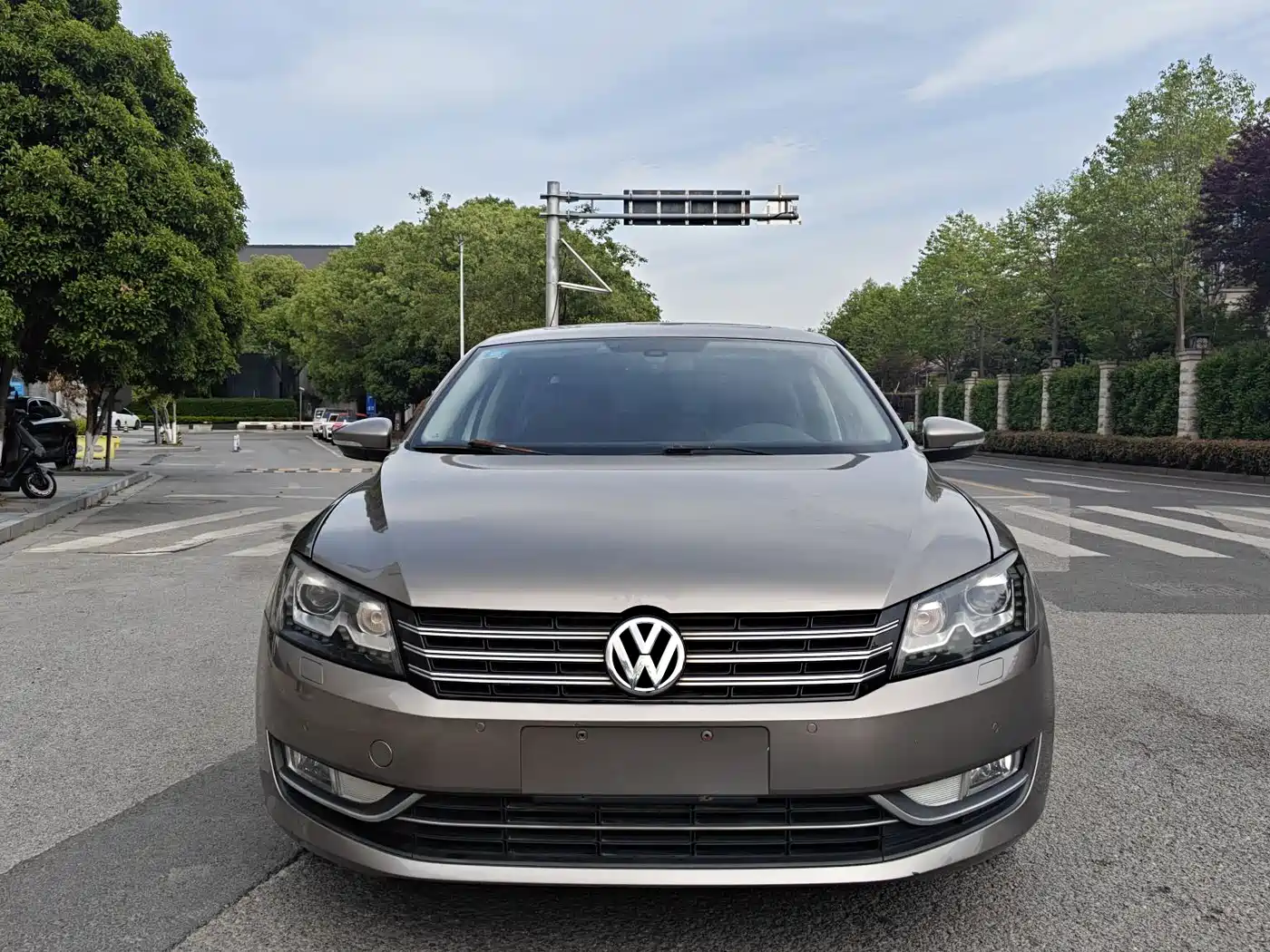 Volkswagen Passat 2013 1.8TSI DSG Yuzun фото 2