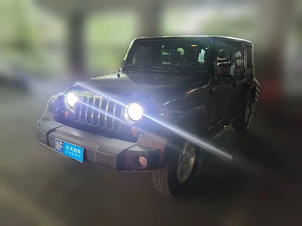 Jeep Wrangler 2012 2012 3.6L Sahara 4-Door