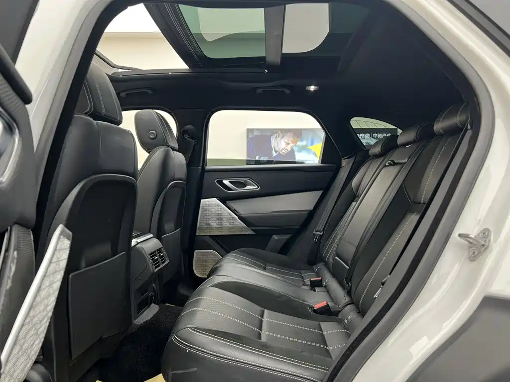 Фото 20 - Land Rover Range Rover Velar