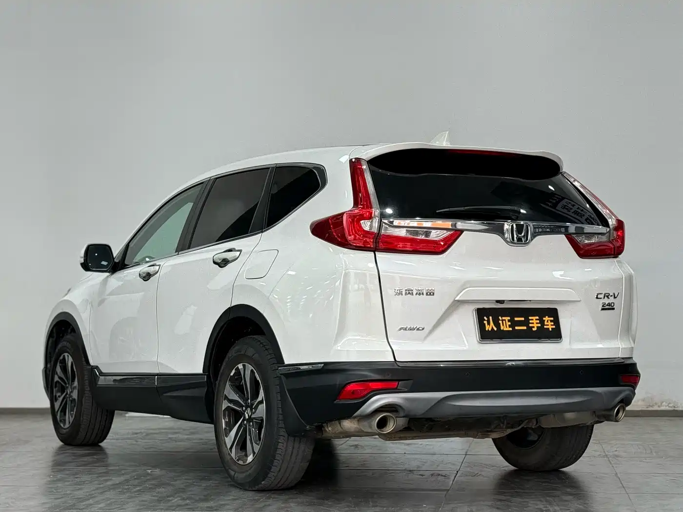 Фото 17 - Honda CR-V