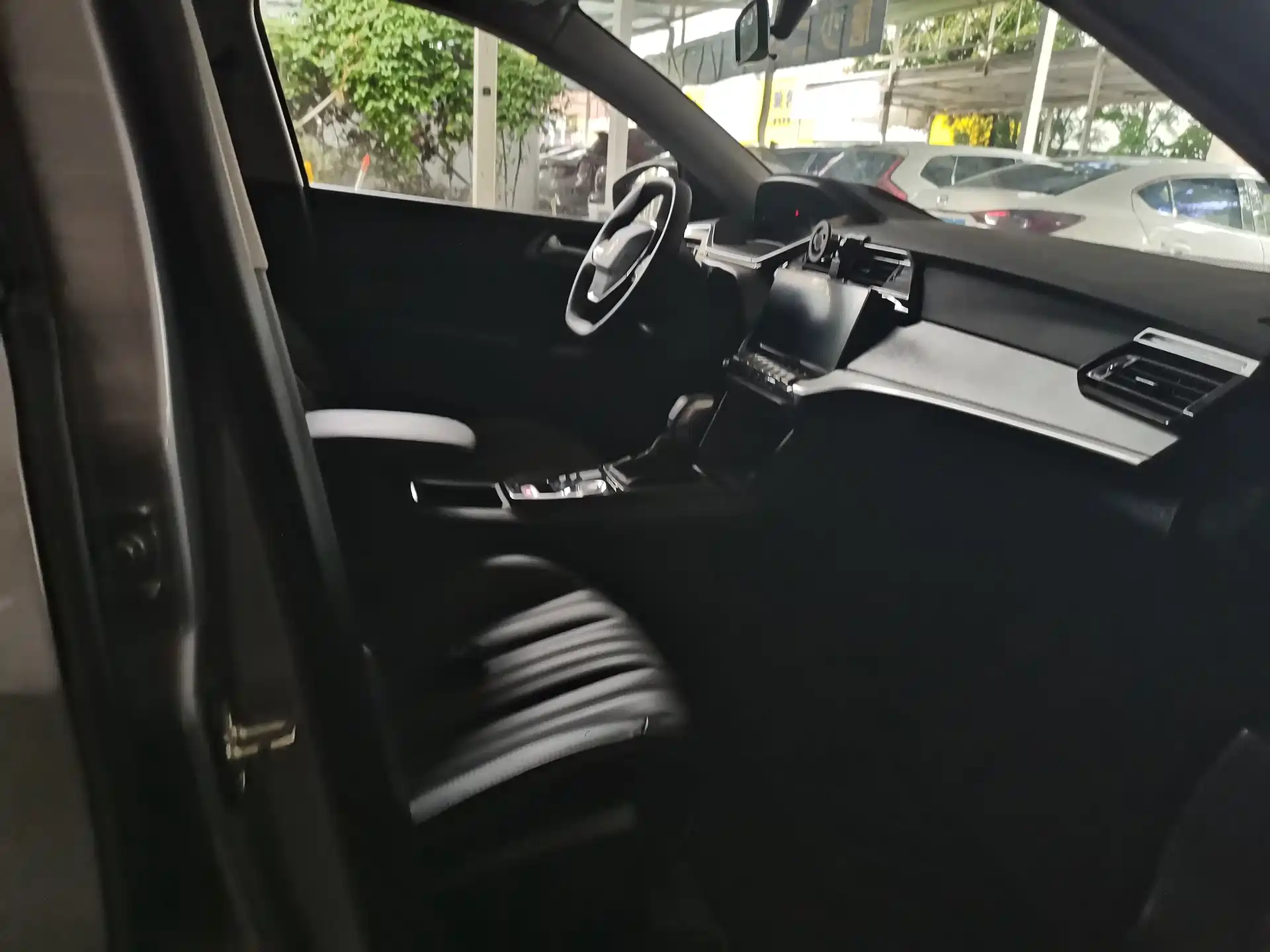 Photo 4 - Peugeot 408