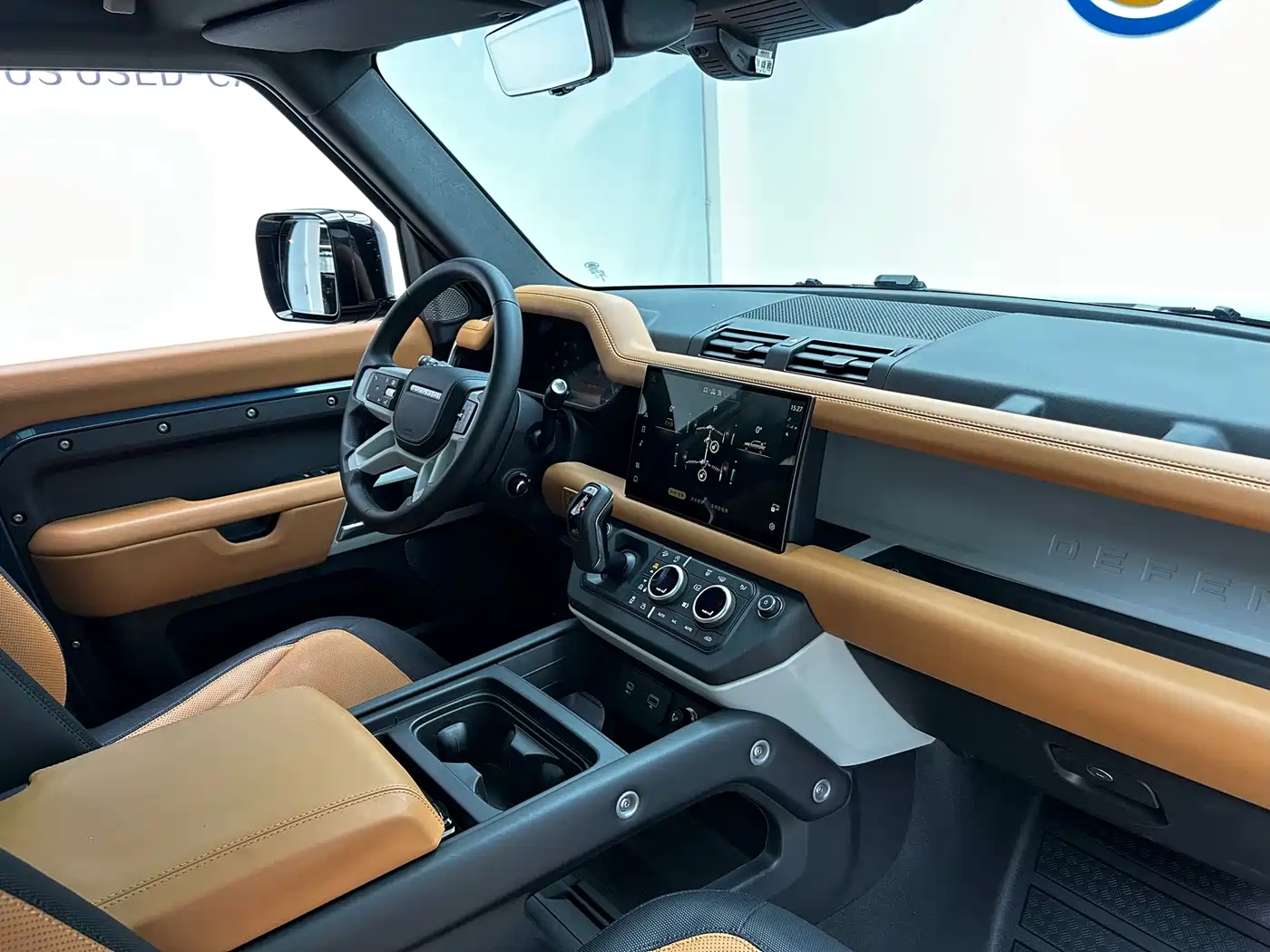 Land Rover Defender 2024 110 3.0T P400 X-DYNAMIC HSE фото 18