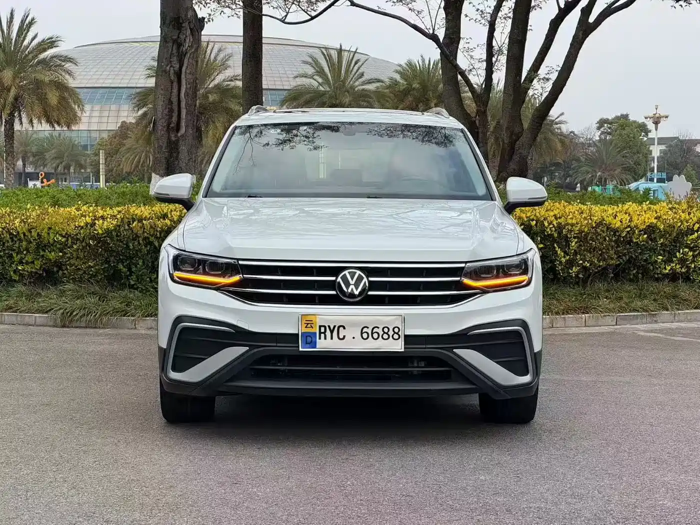 Volkswagen Tiguan L 2023 300TSI Automatic 2WD Smart Enjoyment Edition фото 2