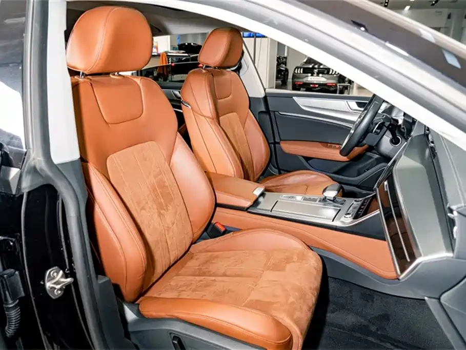 Audi A7L 2024 45 TFSI Luxury фото 18