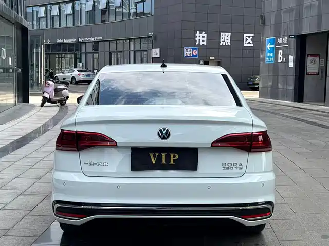 Volkswagen Bora 2023 280TSI DSG Prestige Edition — фото 5