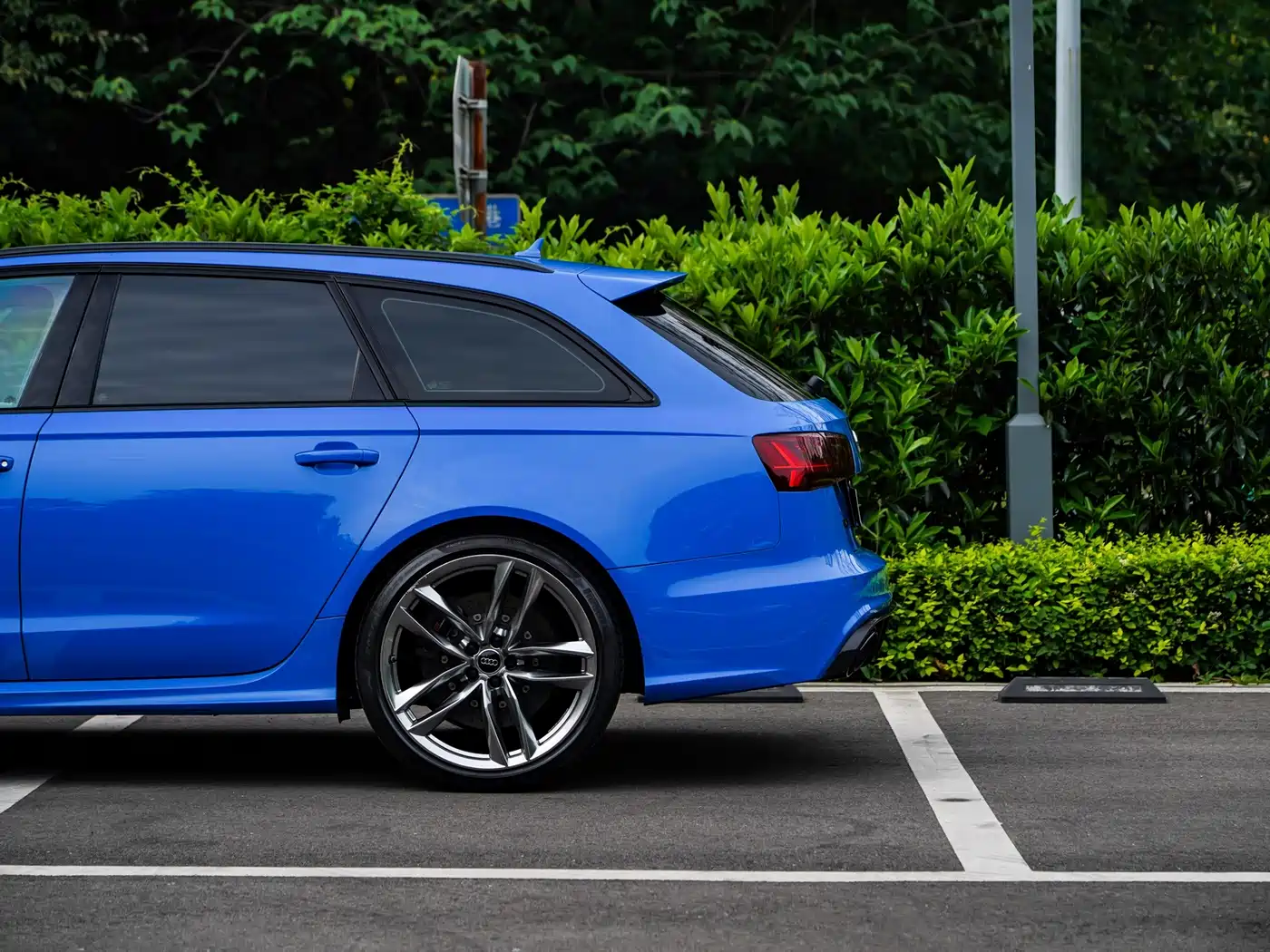 Audi RS 6 2019 2018 RS 6 4.0T Avant Premium Sport Limited Edition