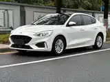 Фото 1 - Ford Focus
