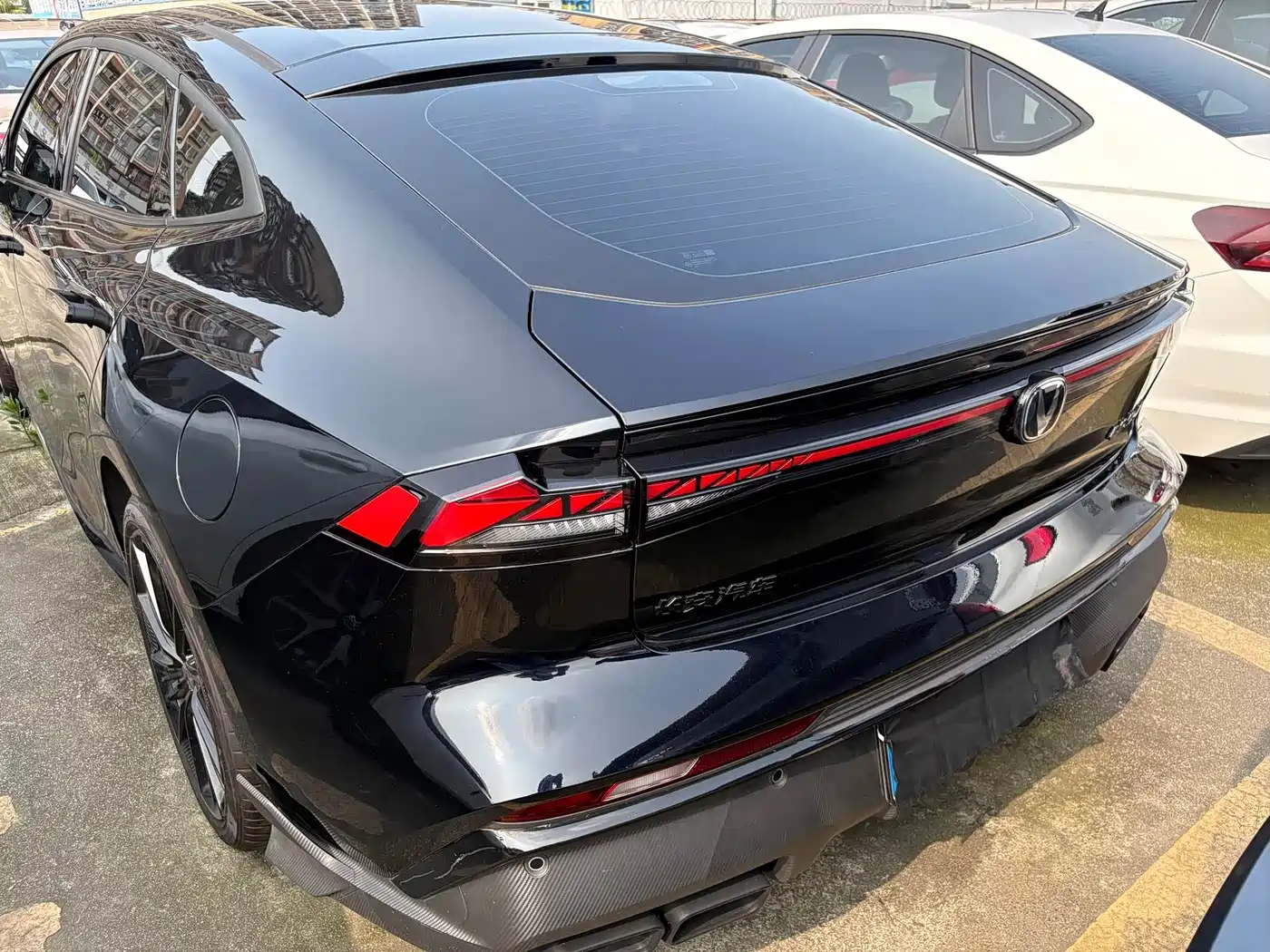 Changan UNI-V 2025 2025 1.5T 500Bar Premium Edition