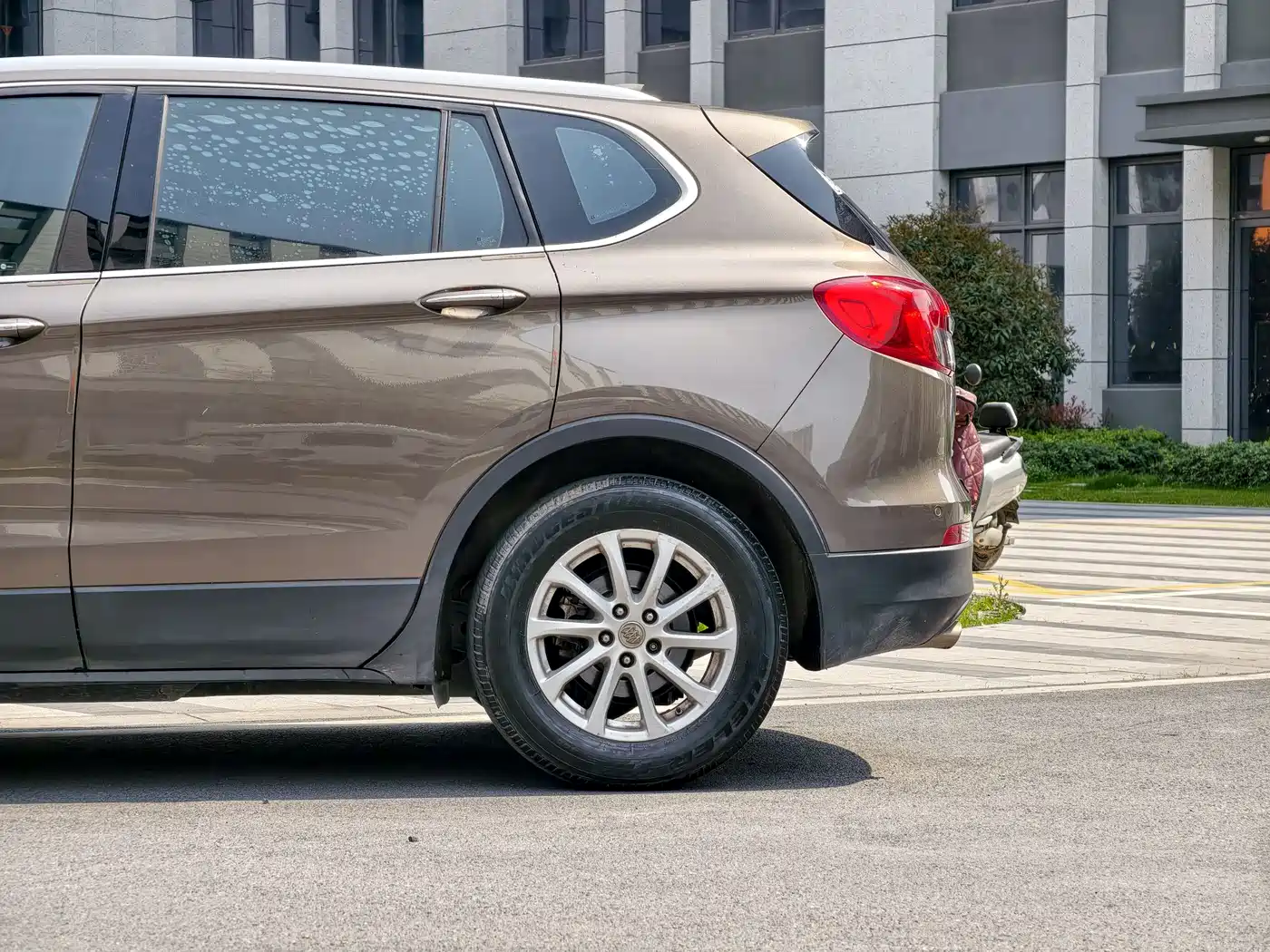 Buick Envision Plus 2017 20T 2WD Luxury фото 8