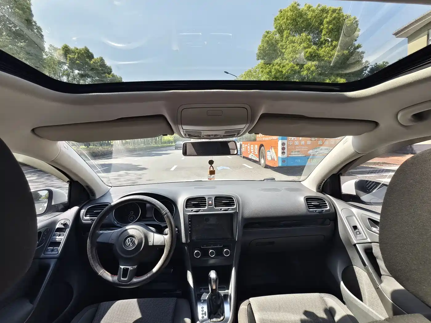Volkswagen Golf 2012 1.6 Automatic Comfort Type фото 6