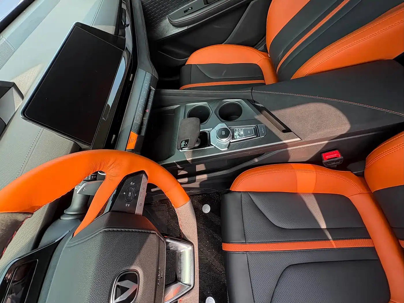 Changan UNI-V 2025 2025 1.5T 500Bar Premium Edition