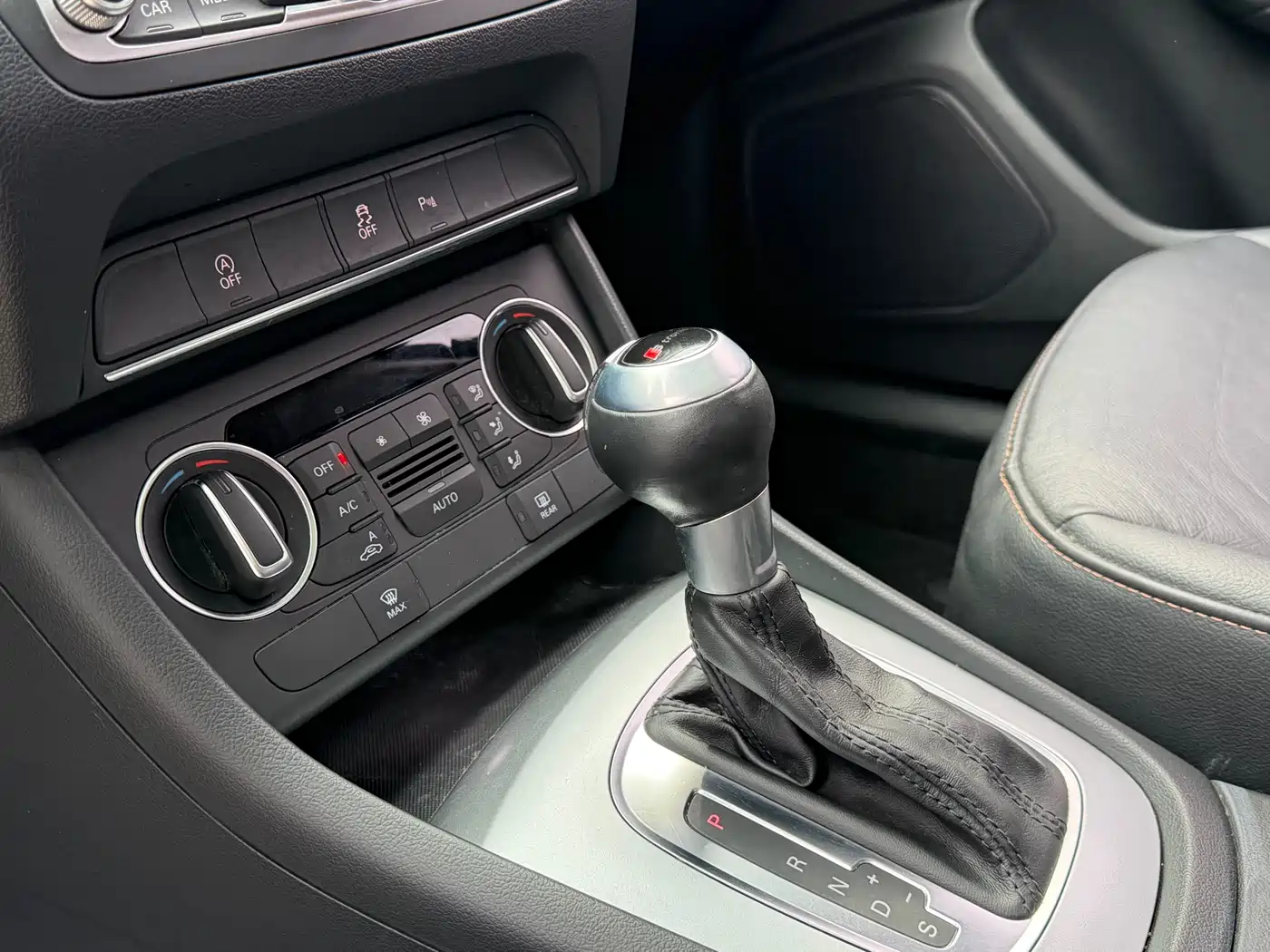 Audi Q3 2018 35 TFSI Fashion Collector's Edition фото 14