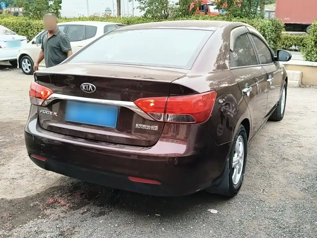Kia Forte 2014 2014 1.6L AT GL