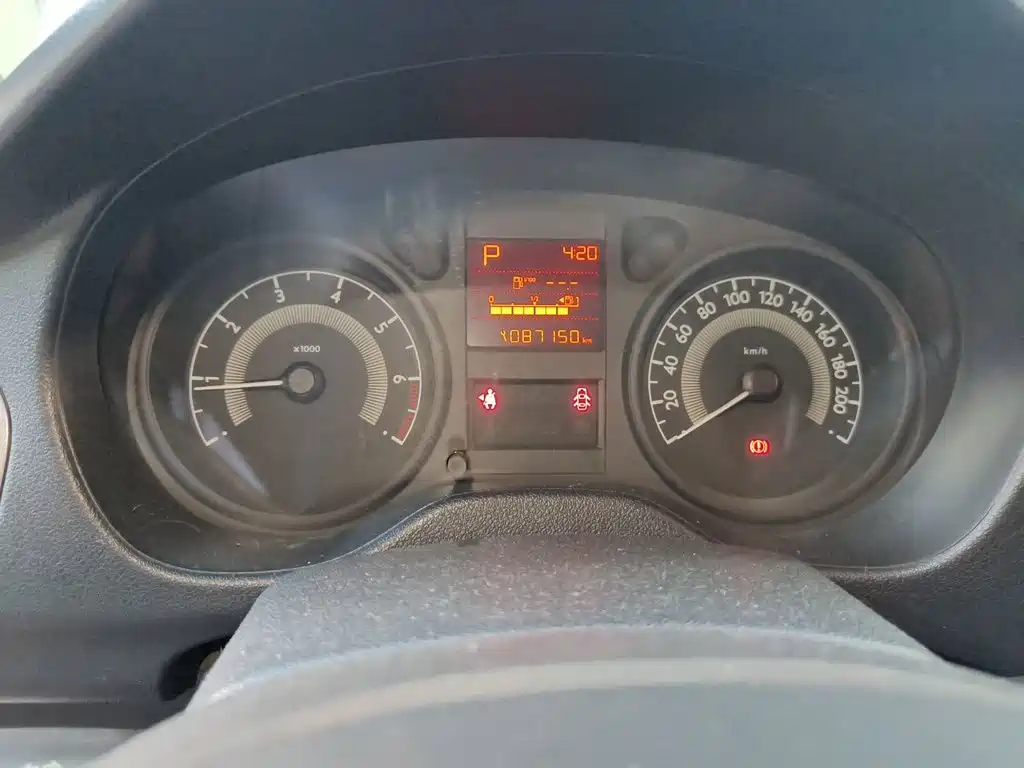 Peugeot 301 2014 2014 1.6L Automatic Comfort Edition