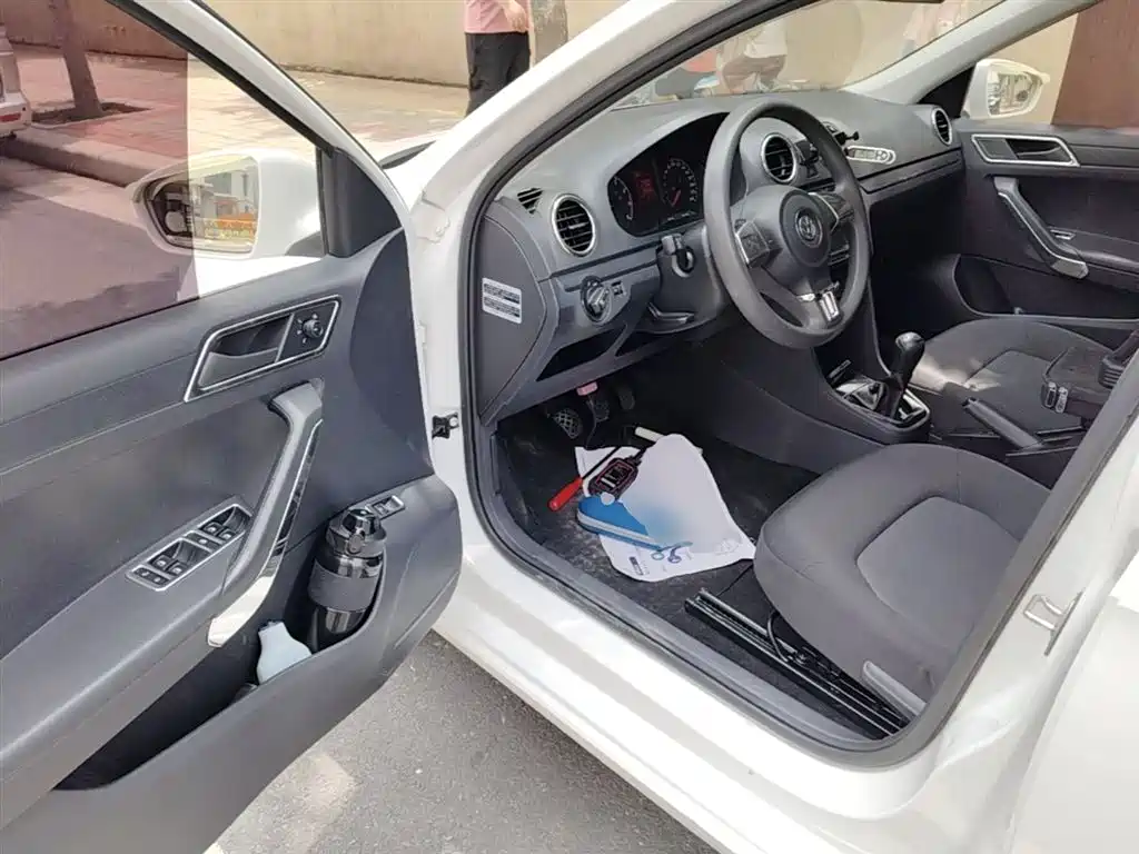 Volkswagen Jetta 2015 Quality Edition 1.4L Manual Fashion фото 16