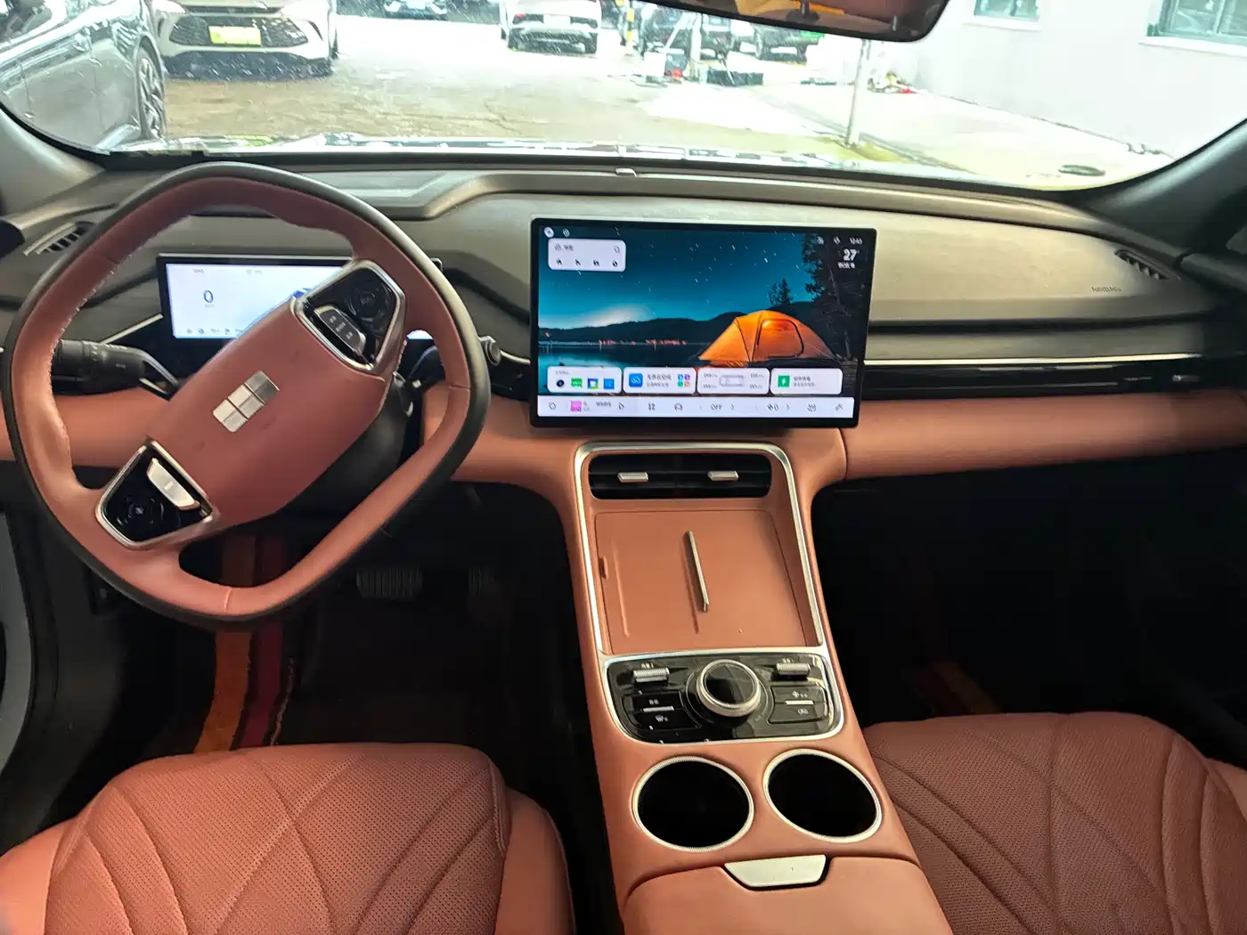 Geely Galaxy Galaxy L6 2025 EM-i 140km Explorer+ Edition фото 11