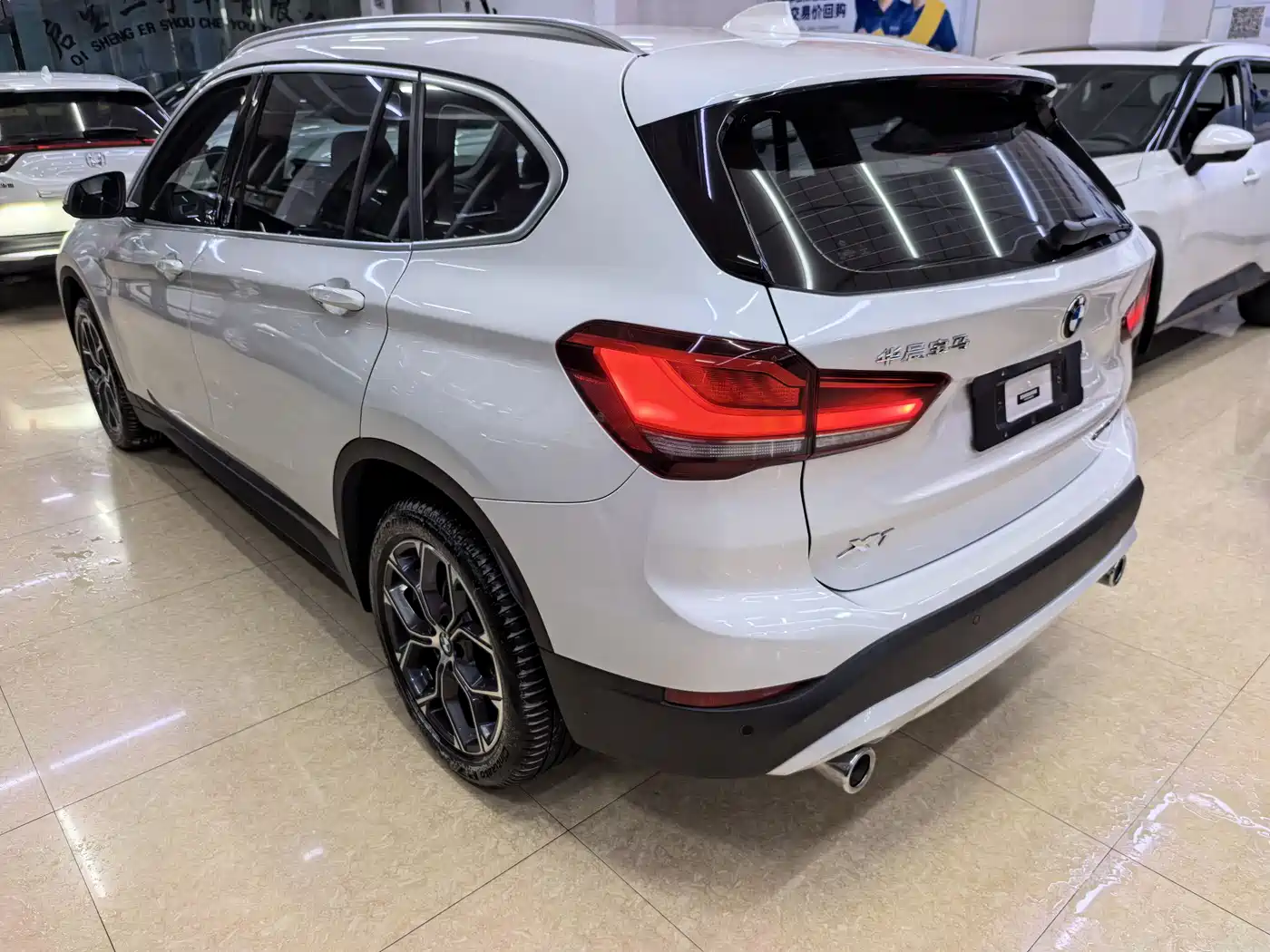 BMW X1 2022 sDrive25Li Leading фото 5