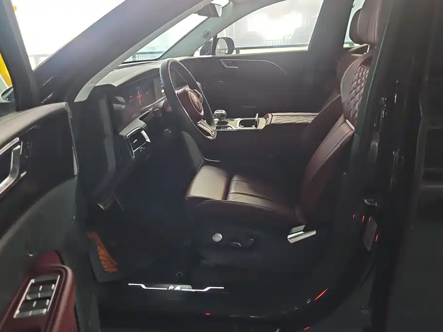 Hongqi E-HS9 2023 2022 690km Qi Xiang Edition (6-seater)