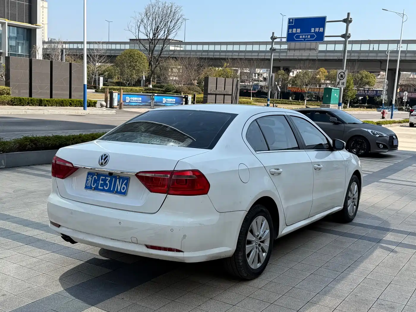 Volkswagen Lavida 2014 Model 1.4TSI DSG Sport фото 10