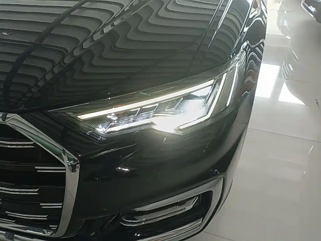 Audi A6L 2023 45 TFSI Premium Selection Dynamic фото 24