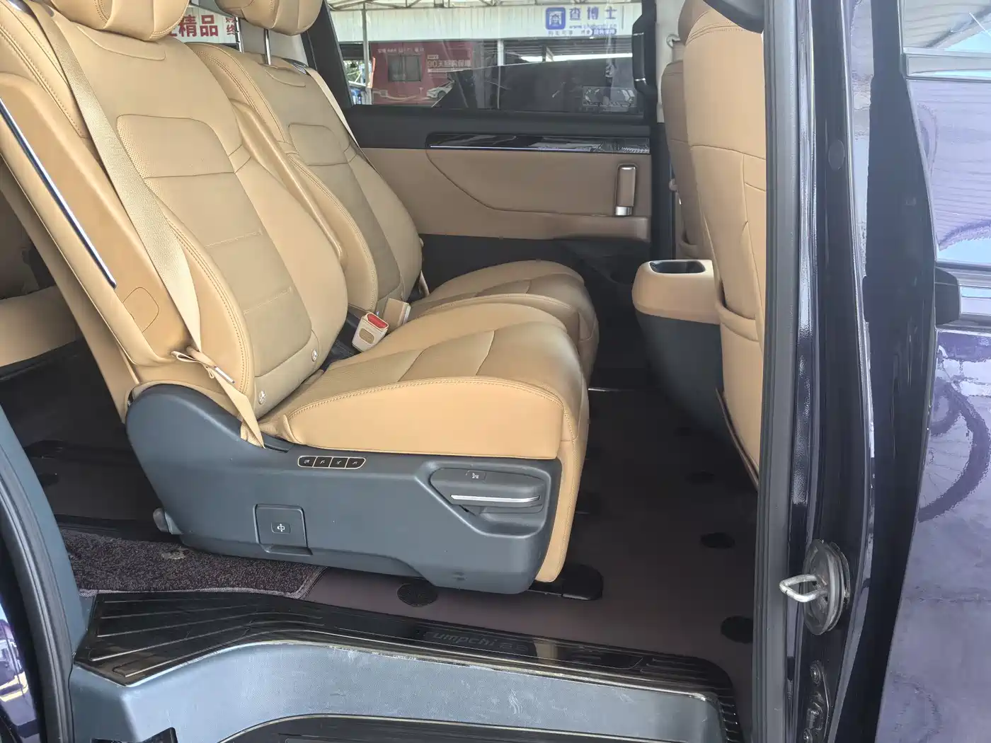 GAC Trumpchi Trumpchi E8 NEV 2024 Model 150km MAX фото 12