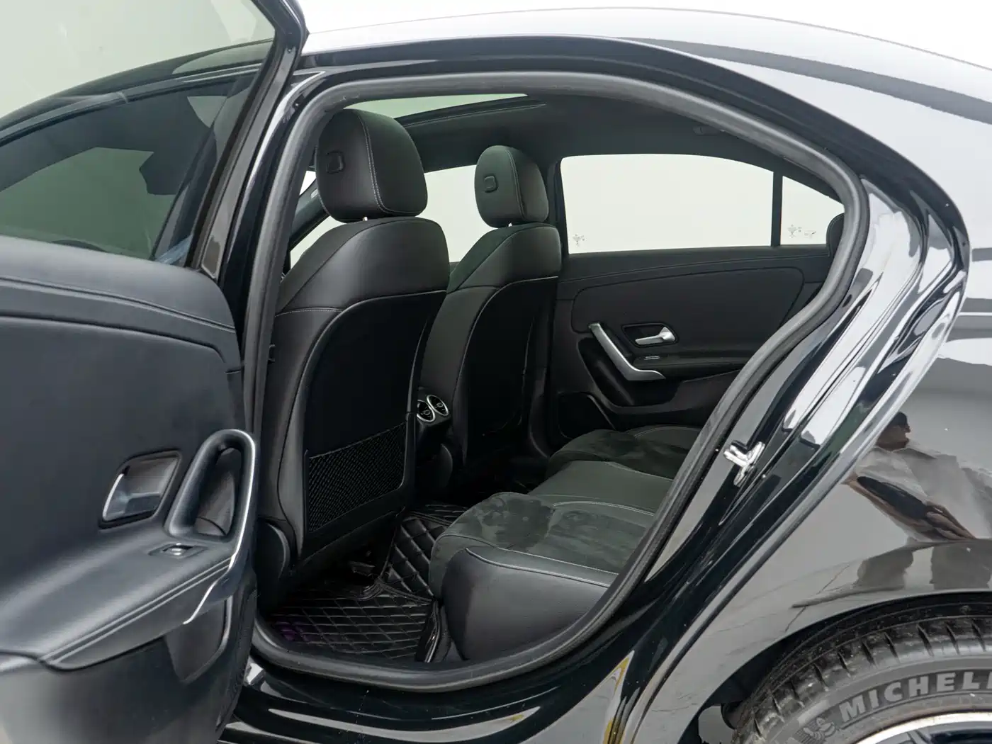 Mercedes-Benz A-Class 2020 Facelift A 200 L Sport Sedan Fashion фото 6