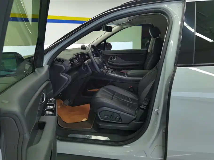 NIO NIO ES8
