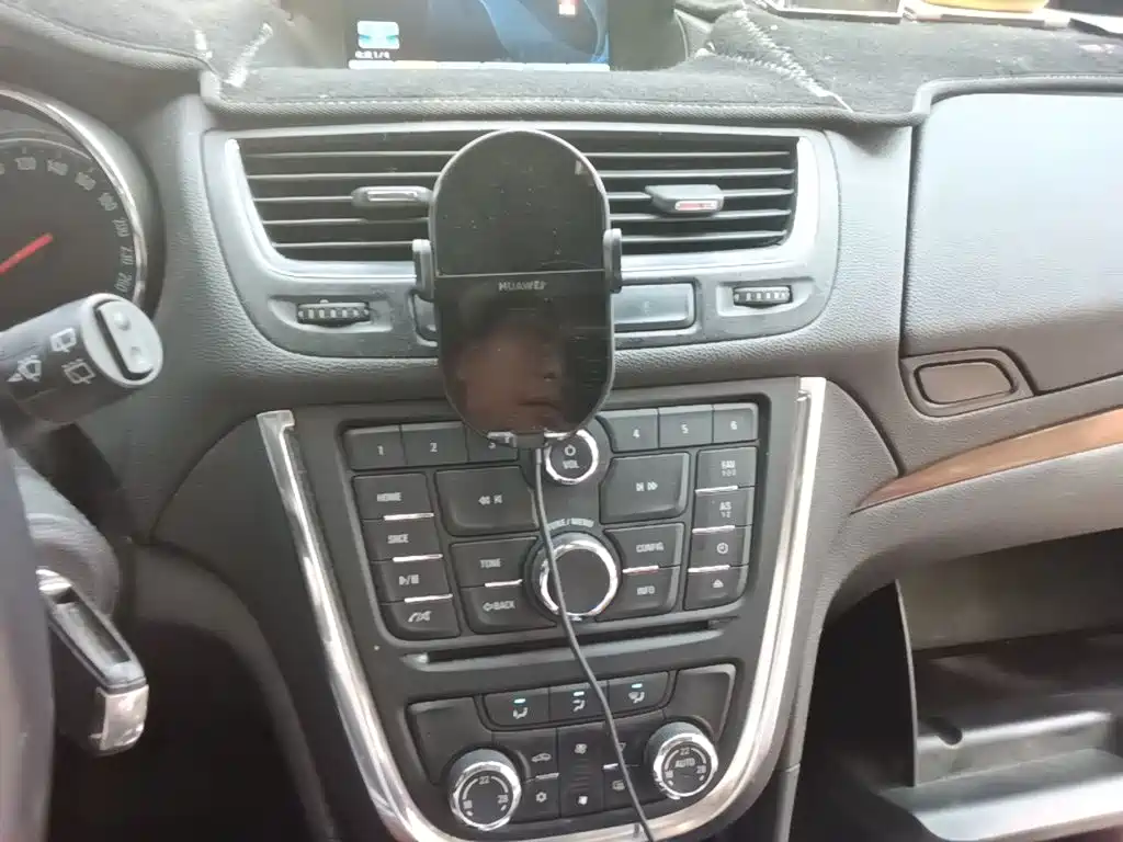 Photo 6 - Buick Encore