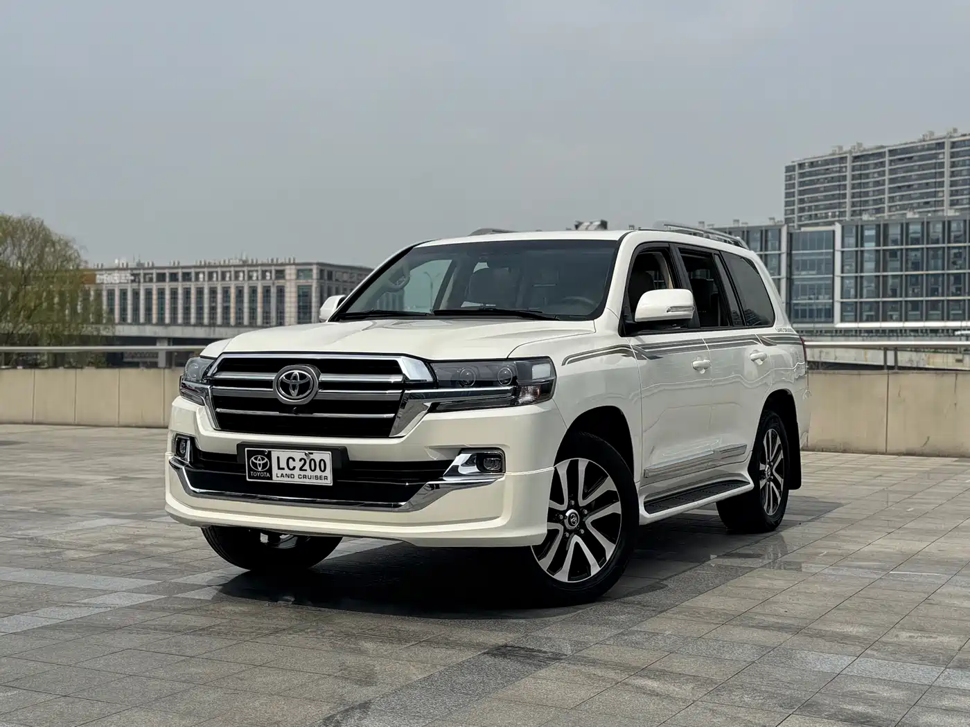 Toyota Land Cruiser (Import)