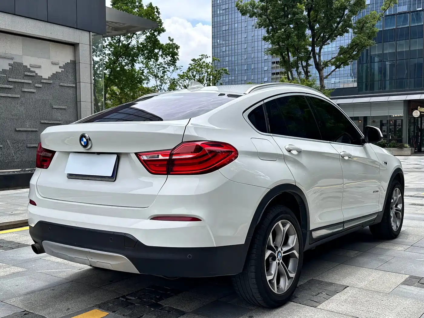BMW X4 2014 xDrive20i X Design Package фото 4