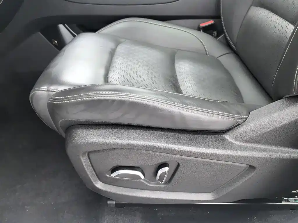 Skyworth Auto Skyworth HT-i 2024 2023 1.5L PHEV 115KM Smart Dragon Edition