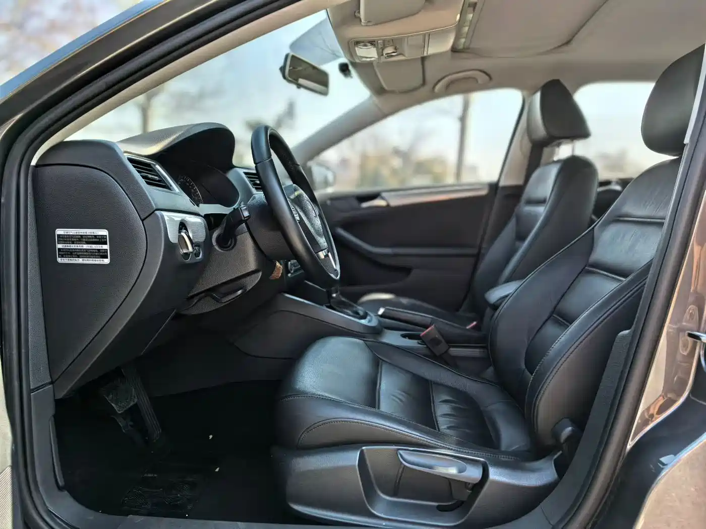 Volkswagen Sagitar 2014 1.4TSI Automatic Luxury фото 7