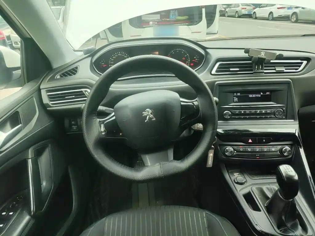 Peugeot 308 2018 2018 1.6L Manual Fashion Edition