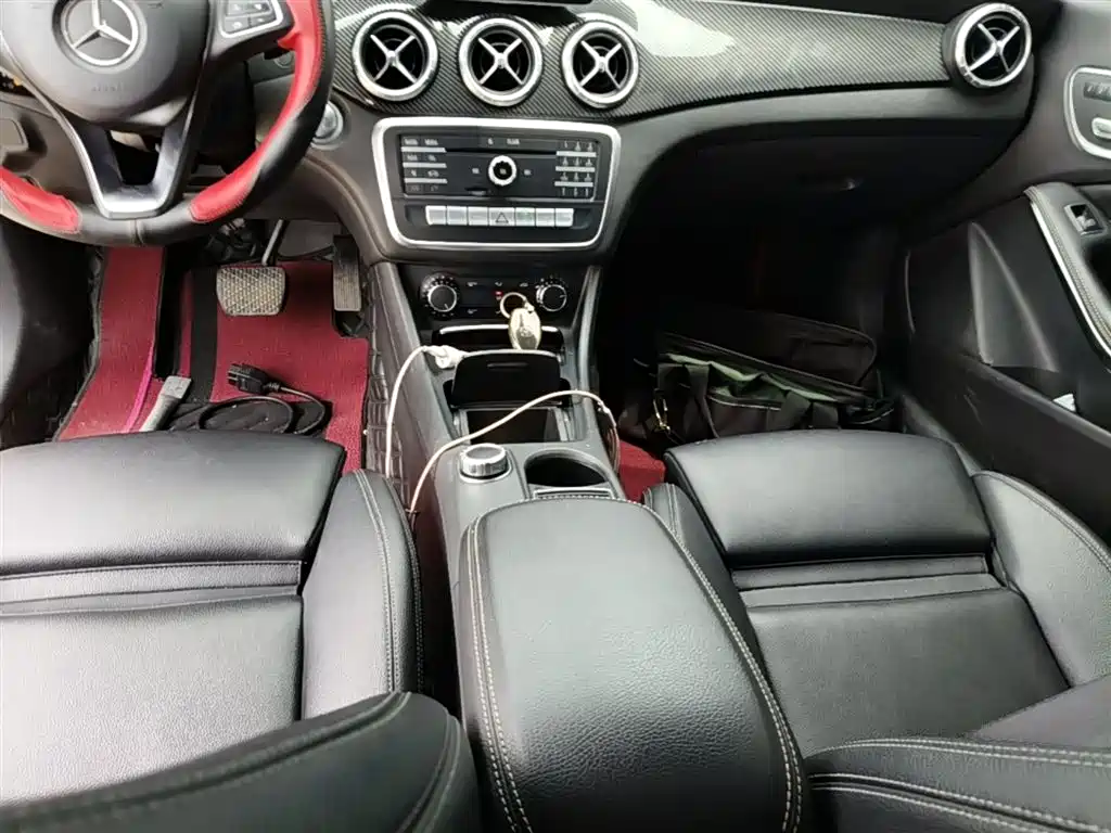 Mercedes-Benz CLA (Import) 2017 Facelift CLA 200 Style фото 14