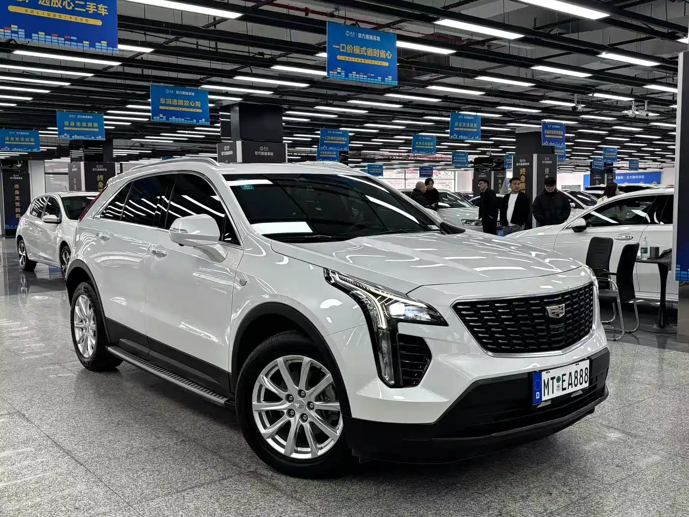 Cadillac XT4 2018 Model 28T 2WD Technology фото 3