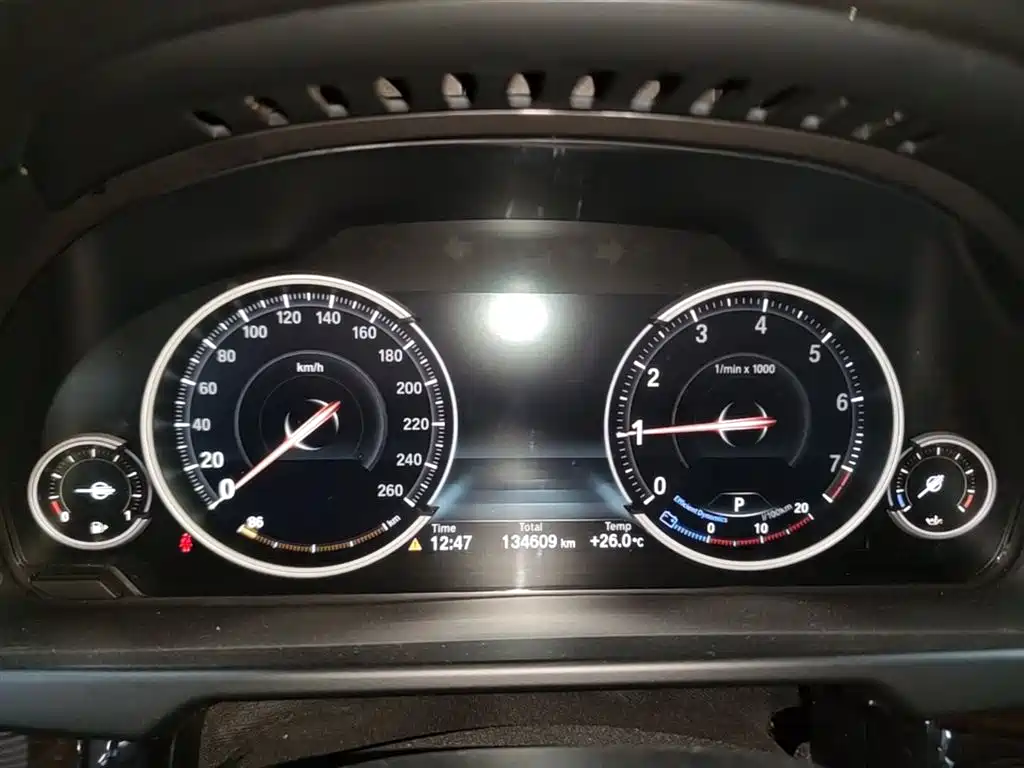 BMW X5 (Import) 2018 xDrive35i Elegant Model фото 12
