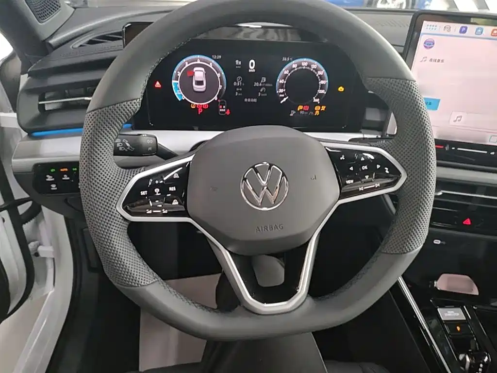 VOLKSWAGEN LINGDU