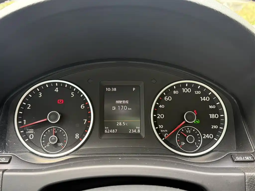 Volkswagen Tiguan 2015 1.8TSI Automatic 2WD Highline фото 5