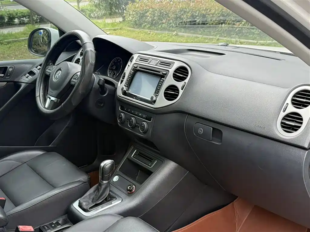 Volkswagen Tiguan 2015 1.8TSI Automatic 2WD Highline фото 14