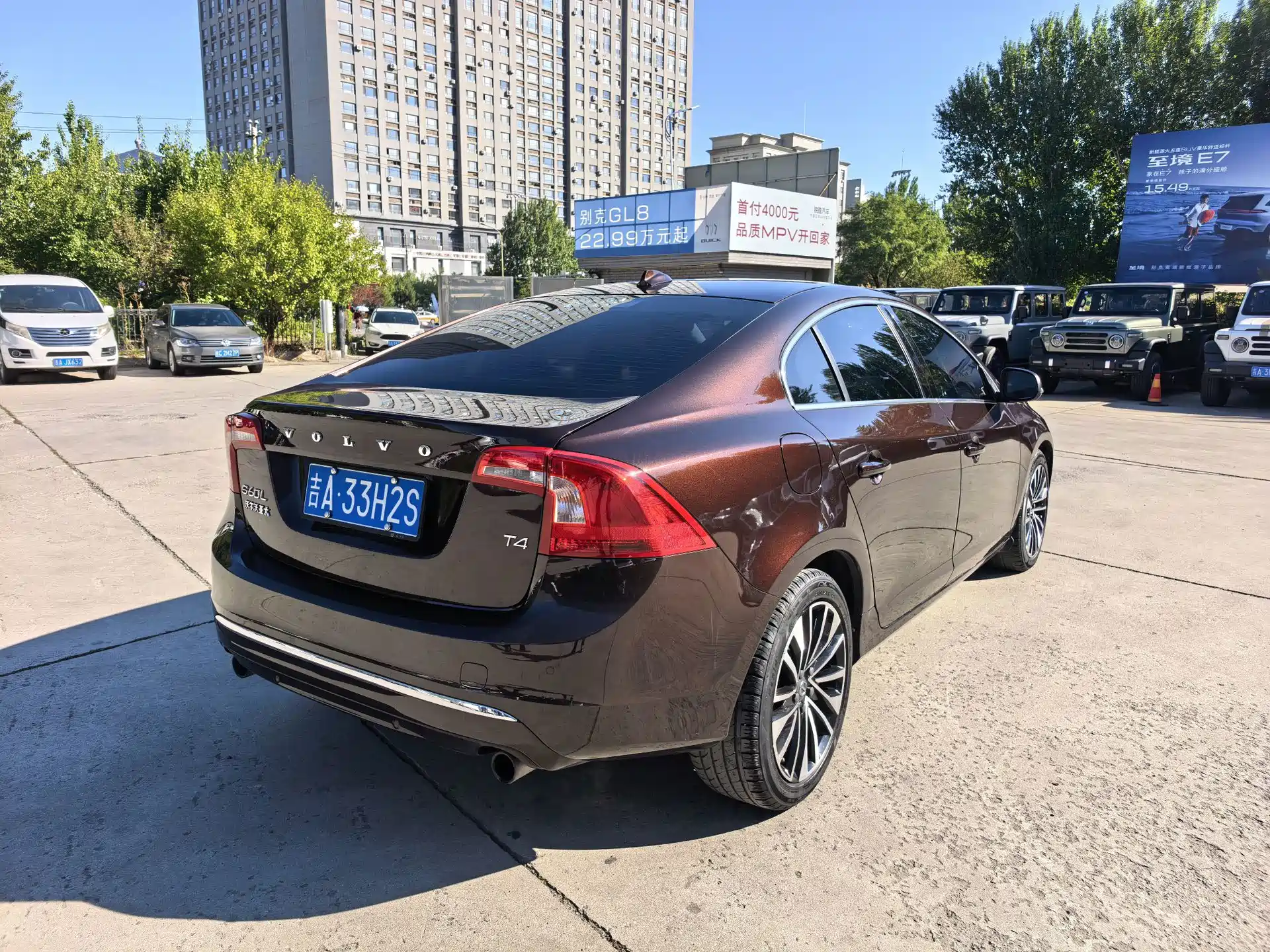 Фото 10 - Volvo S60