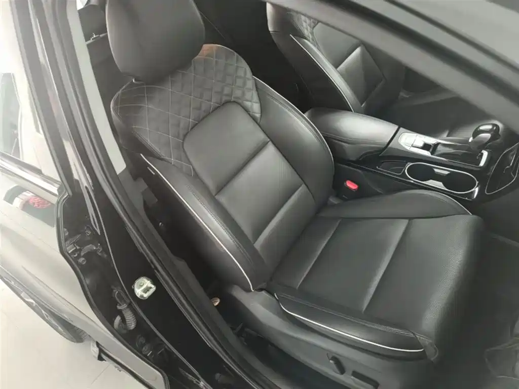 Hyundai Tucson 2019 280TGDi Dual-clutch 2WD Smart Connect Edition China VI фото 25