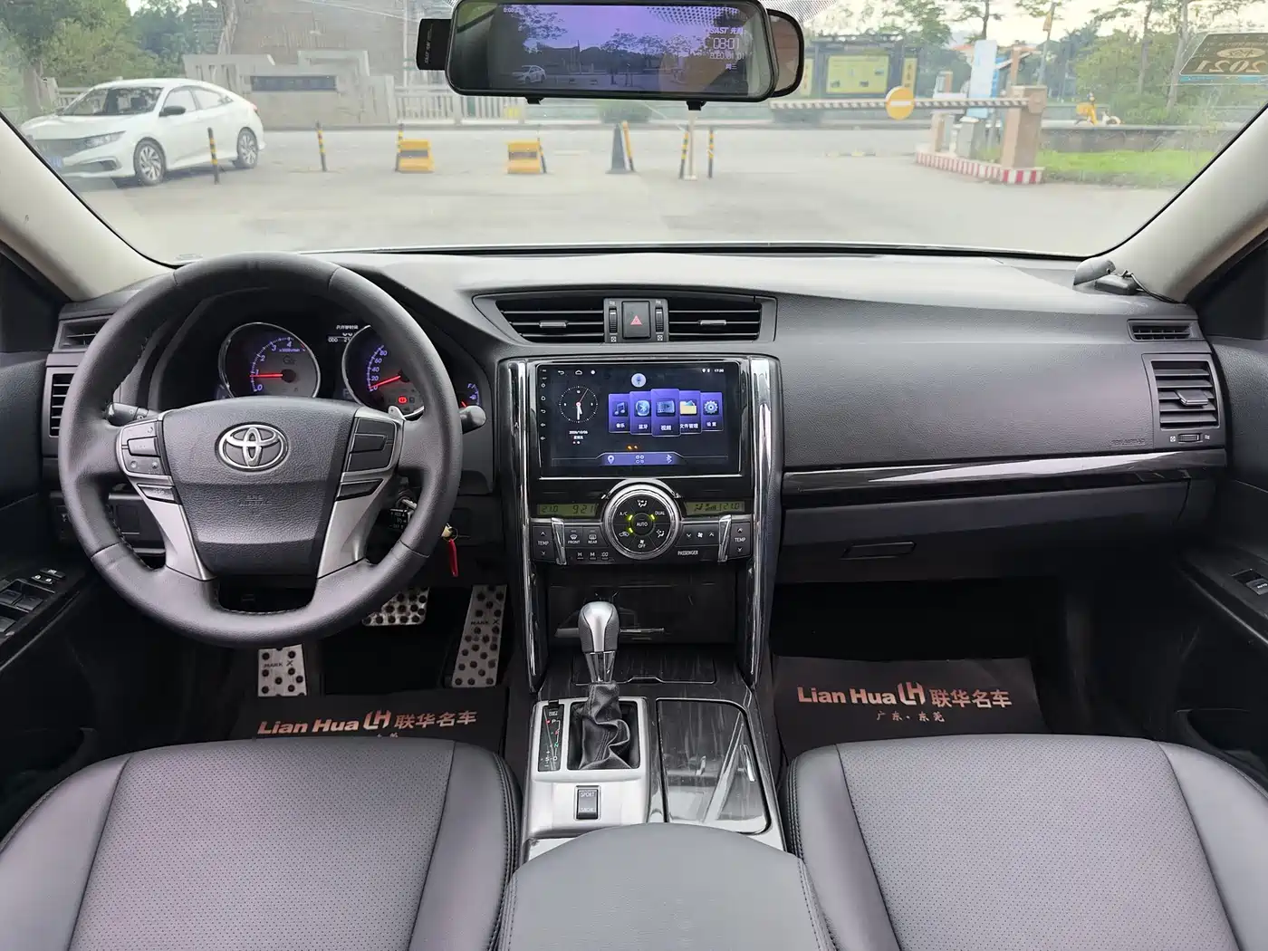 Toyota Reiz 2010 2.5S Elegance Elite Edition фото 19
