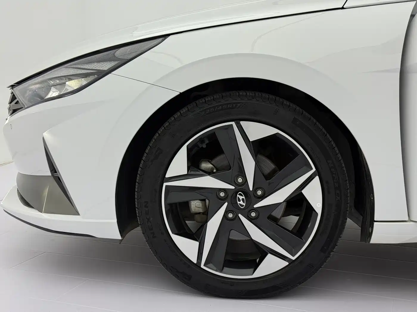 Hyundai Elantra 2022 1.5L CVT GLX Elite Edition фото 21