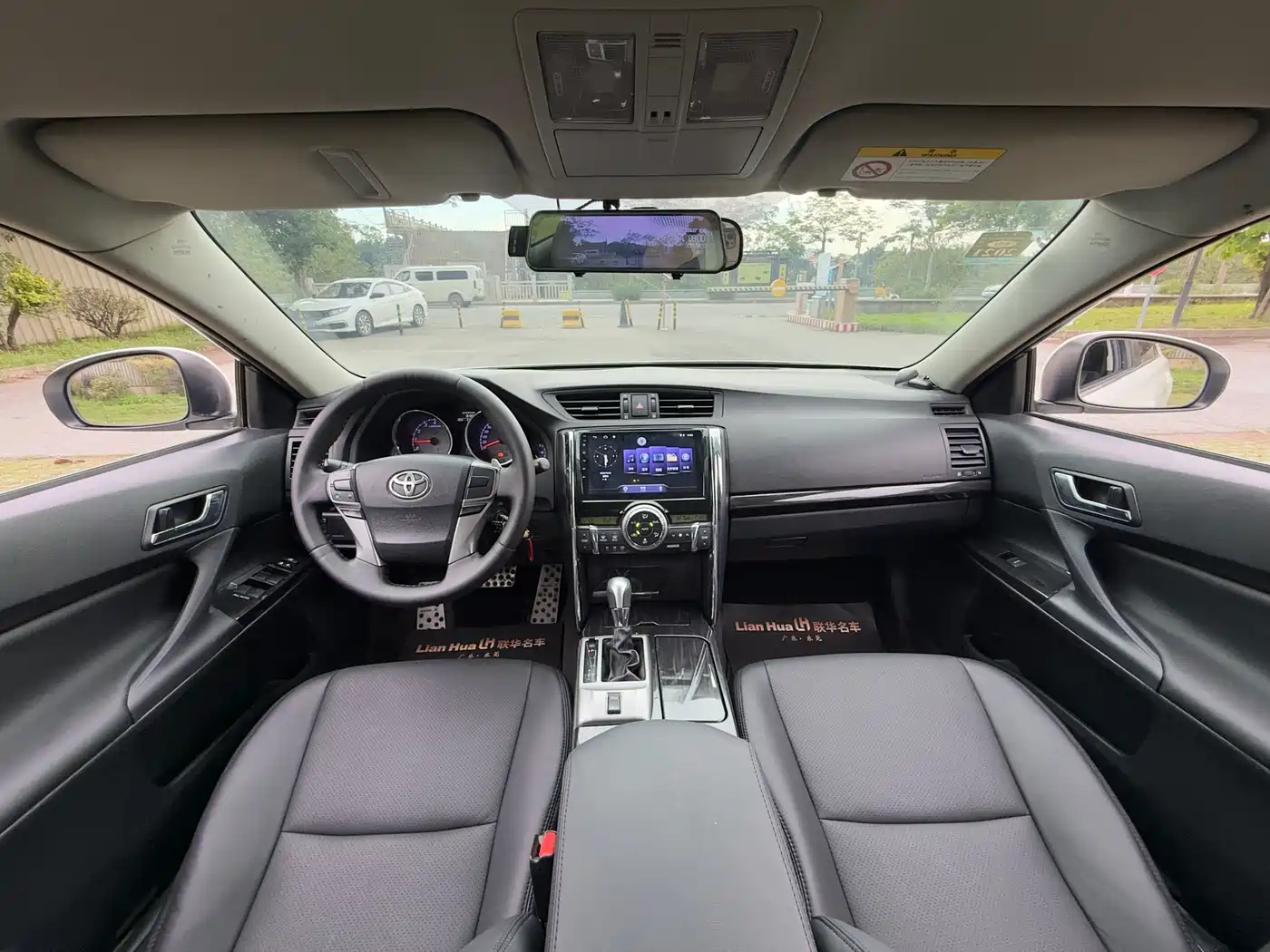 Toyota Reiz 2010 2.5S Elegance Elite Edition фото 18