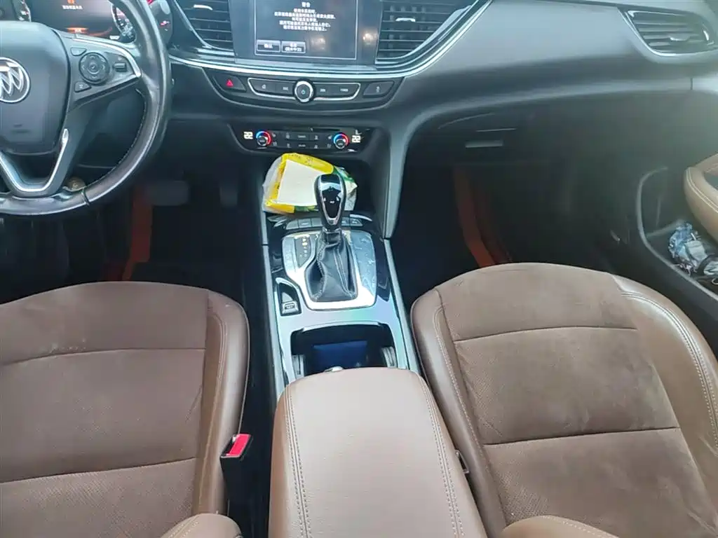 Buick Regal 2017 28T Premium Type фото 10