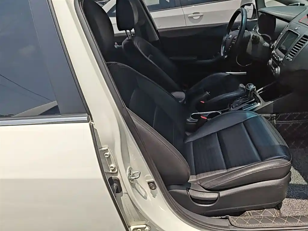 Kia K3 2017 1.6L Automatic 15th Anniversary Special GLS фото 25